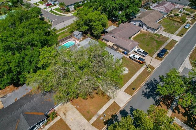 3809 PARKSIDE DRIVE, Valrico, FL 33594