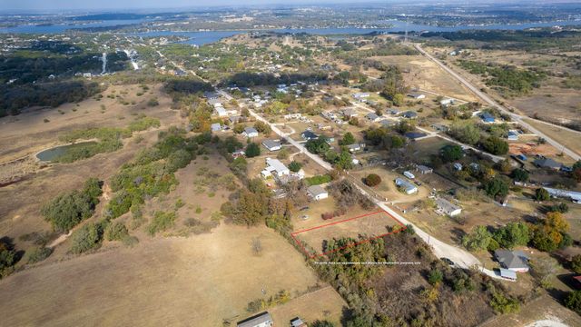 6300 S Lakeside Hills Court, Granbury, TX 76048