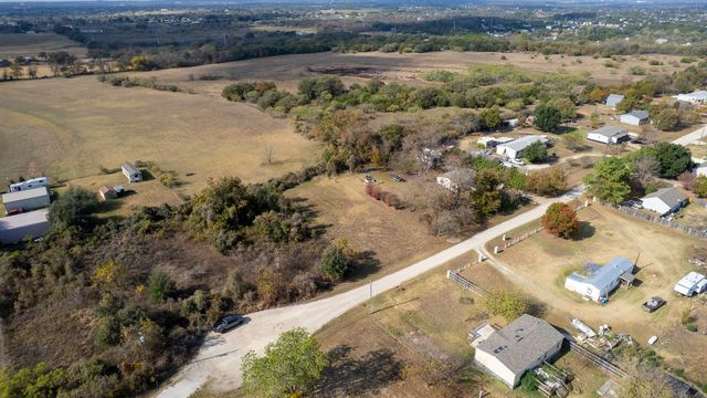 6300 S Lakeside Hills Court, Granbury, TX 76048