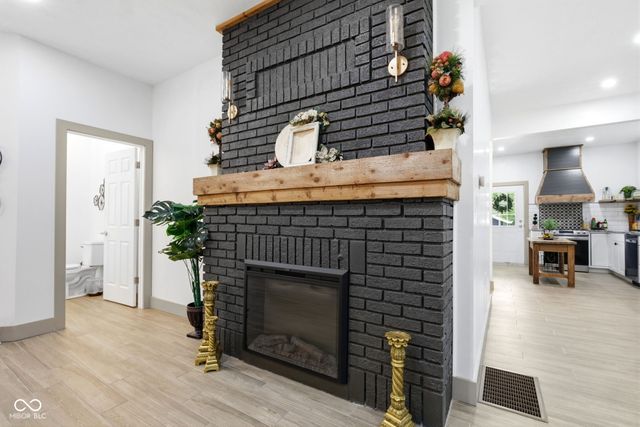 412 W 11th Street, Anderson, IN 46016