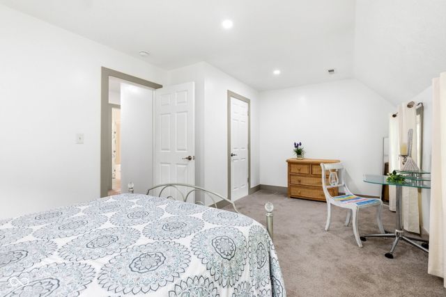 412 W 11th Street, Anderson, IN 46016