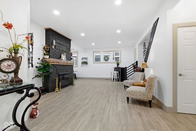 412 W 11th Street, Anderson, IN 46016