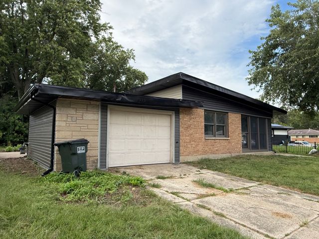 320 Sioux Street, Park Forest, IL 60466