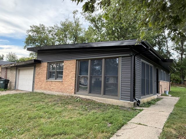 320 Sioux Street, Park Forest, IL 60466