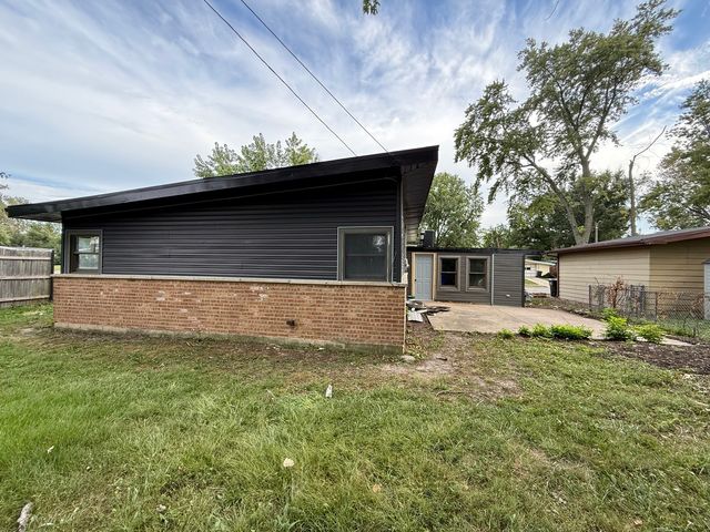 320 Sioux Street, Park Forest, IL 60466