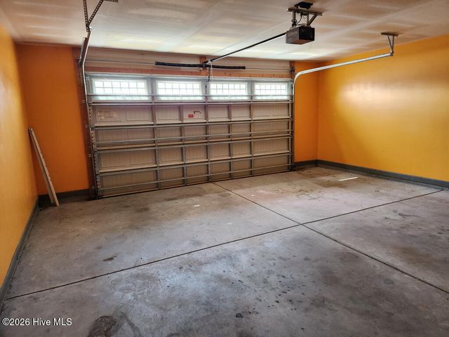 105 E Lake Drive, Goldsboro, NC 27534