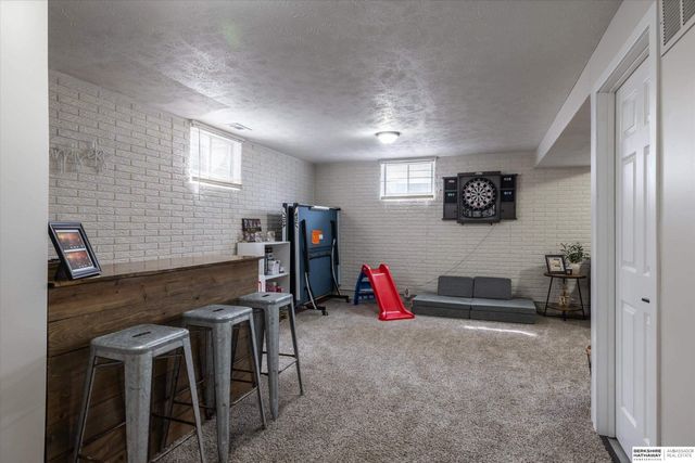 3701 N 2nd Street, Lincoln, NE 68521