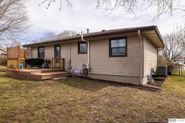 3701 N 2nd Street, Lincoln, NE 68521