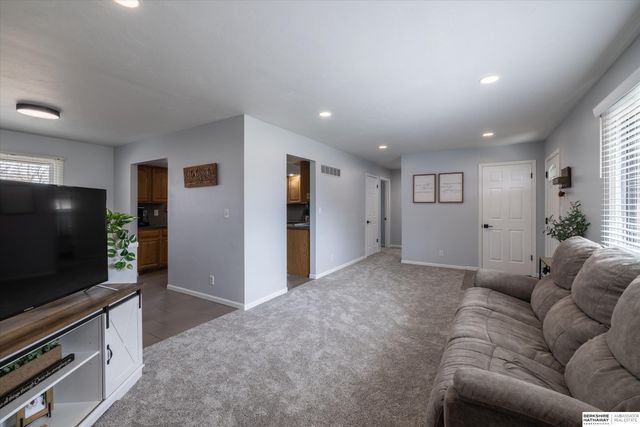 3701 N 2nd Street, Lincoln, NE 68521