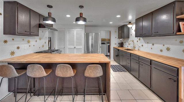 1261 Linda Vista, Palm Springs, CA 92262