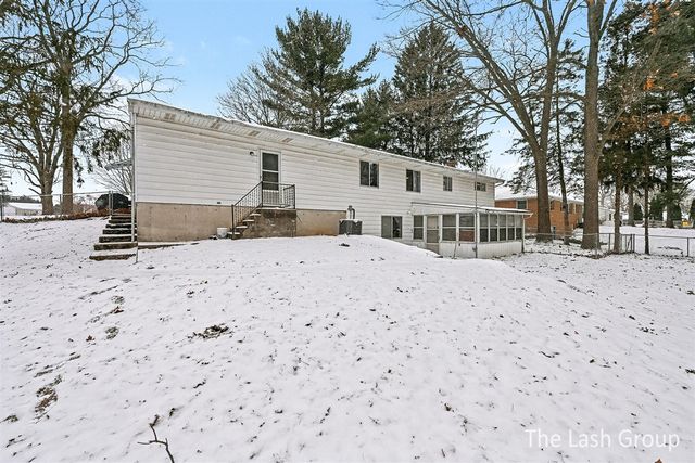 5328 Lindenwood Street, Kalamazoo, MI 49004