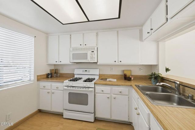 3017 Kelp Lane, Oxnard, CA 93035