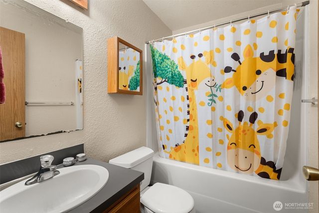 2211 Washington Street, Shelton, WA 98584