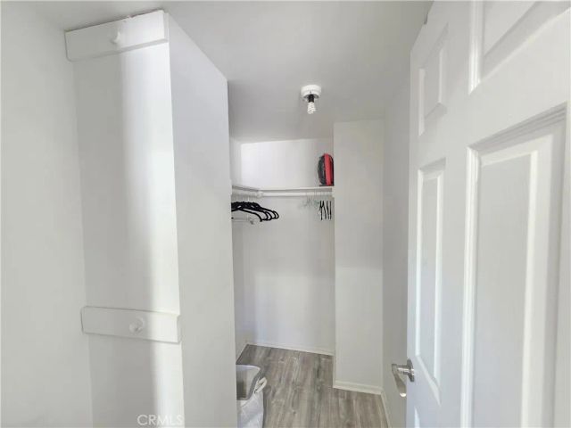 22040 Strathern, Canoga Park, CA 91304