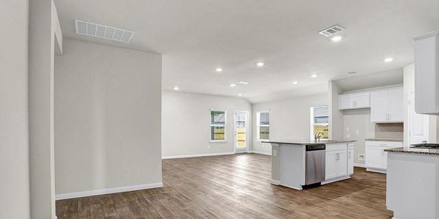 208 Arroyo Sweetwood CIR, Kyle, TX 78640