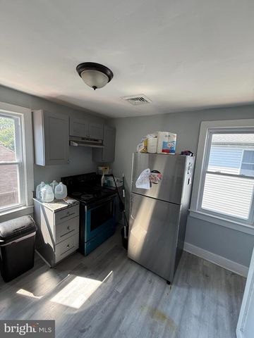 178 N BROADWAY, Pennsville, NJ 08070