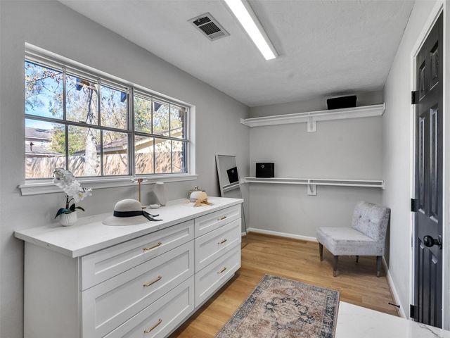 4123 Rolling Green Drive, Seabrook, TX 77586