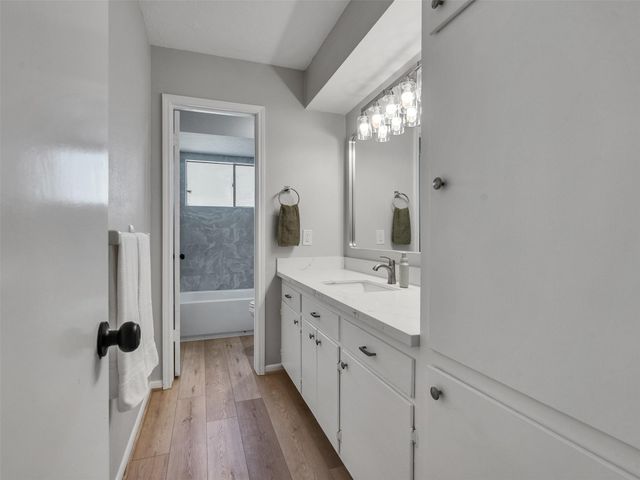 4123 Rolling Green Drive, Seabrook, TX 77586