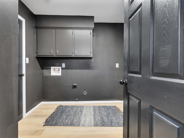 4123 Rolling Green Drive, Seabrook, TX 77586