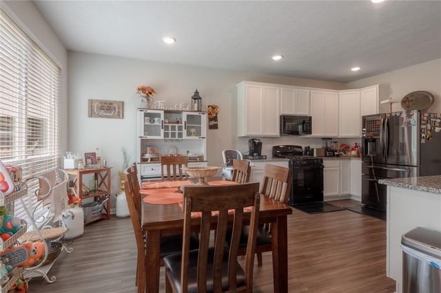 127 Worley Way, Huntsville, TX 77320