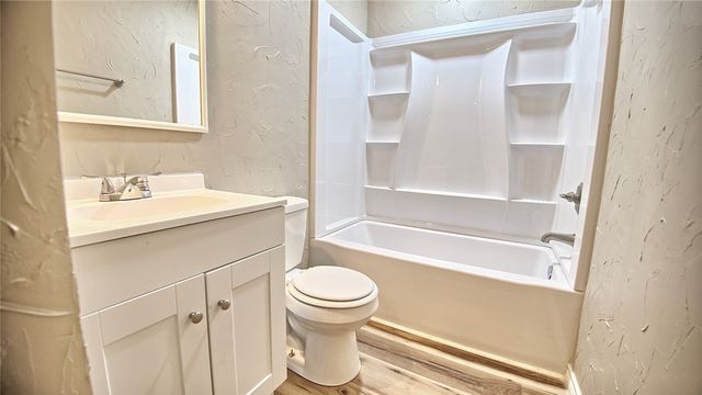 900 N Lamb Street, Bowie, TX 76230