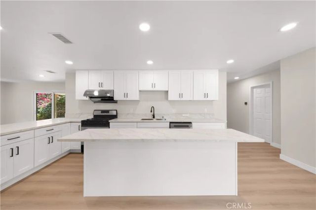 4851 Via Frondosa, Yorba Linda, CA 92886