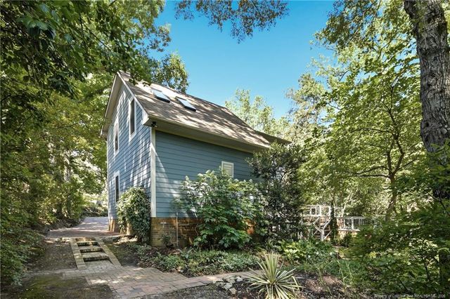 2006 Forest Hills Drive, Fayetteville, NC 28303