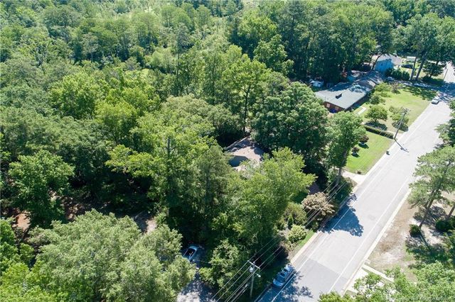 2006 Forest Hills Drive, Fayetteville, NC 28303