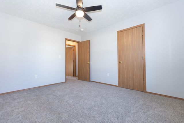 624 E Livingston Street, Springfield, MO 65803