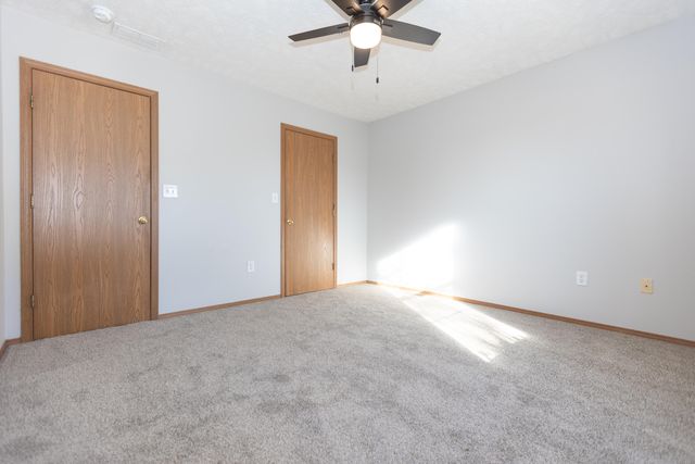 624 E Livingston Street, Springfield, MO 65803