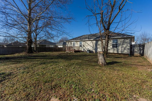 624 E Livingston Street, Springfield, MO 65803