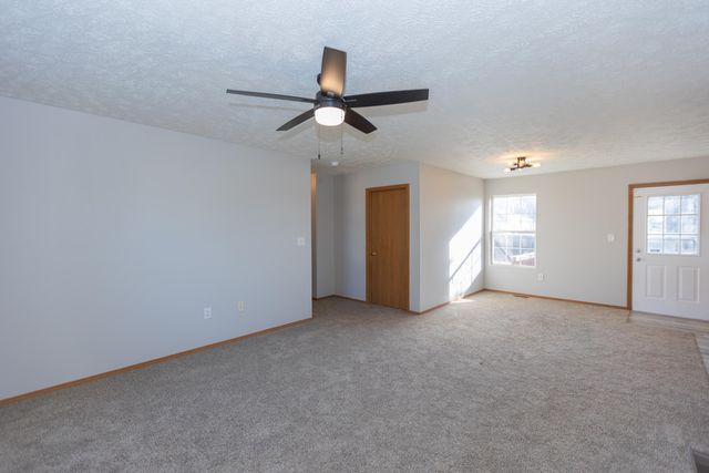 624 E Livingston Street, Springfield, MO 65803