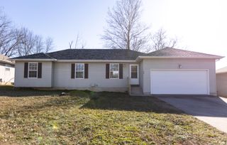 624 E Livingston Street, Springfield, MO 65803