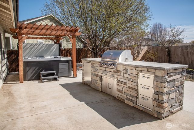 516 W Bridgewood Lane, Ellensburg, WA 98926