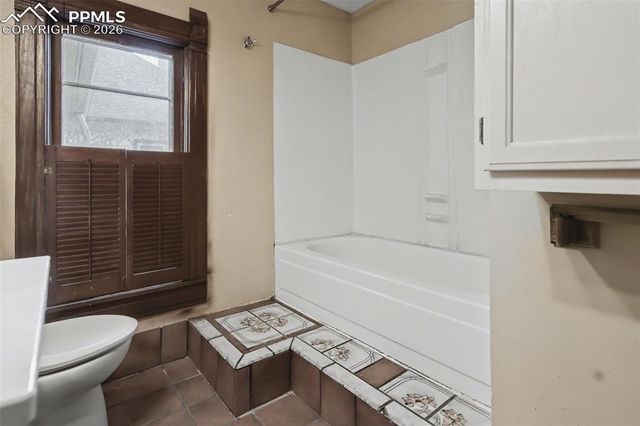 1513 W Cucharras Street, Colorado Springs, CO 80904