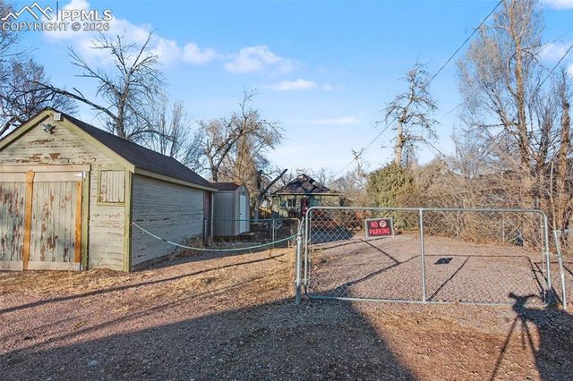 1513 W Cucharras Street, Colorado Springs, CO 80904