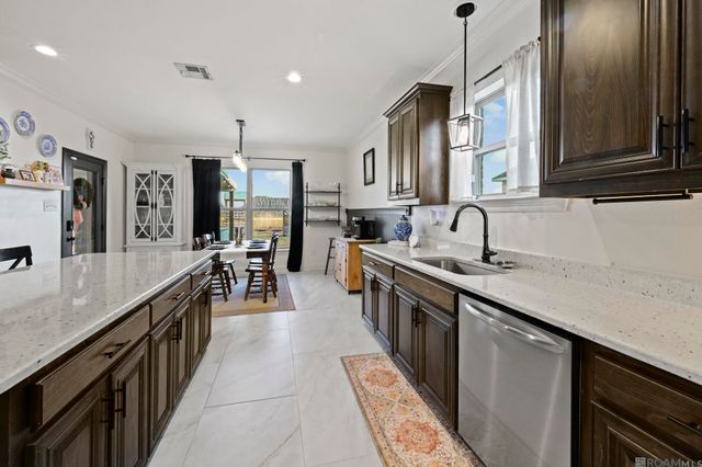 4908 Trial Dr, Addis, LA 70710