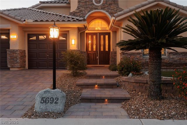 5692 Silent Sky Avenue, Las Vegas, NV 89141