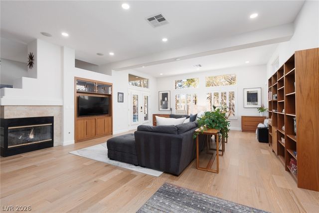 5692 Silent Sky Avenue, Las Vegas, NV 89141