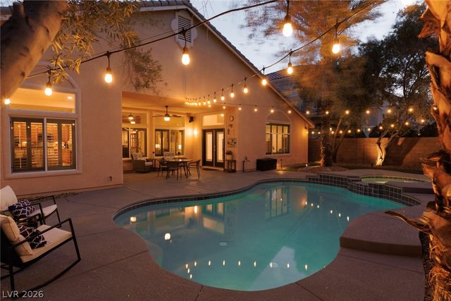 5692 Silent Sky Avenue, Las Vegas, NV 89141