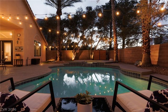 5692 Silent Sky Avenue, Las Vegas, NV 89141