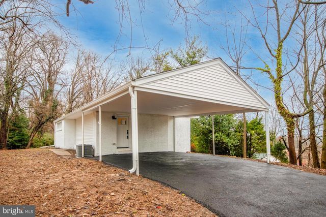 405 MEADOWHURST LN, Media, PA 19063