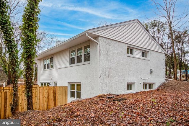 405 MEADOWHURST LN, Media, PA 19063