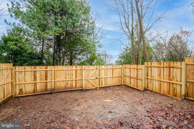 405 MEADOWHURST LN, Media, PA 19063
