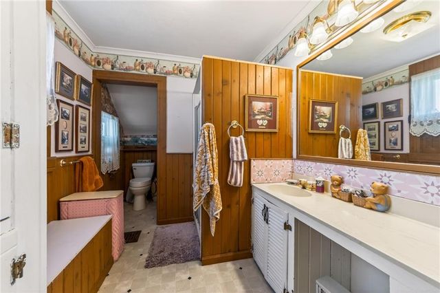 212 S 17th Street, St Joseph, MO 64501