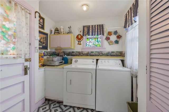 212 S 17th Street, St Joseph, MO 64501