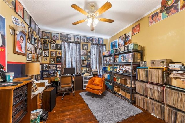 212 S 17th Street, St Joseph, MO 64501