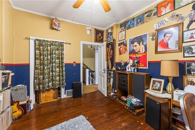 212 S 17th Street, St Joseph, MO 64501