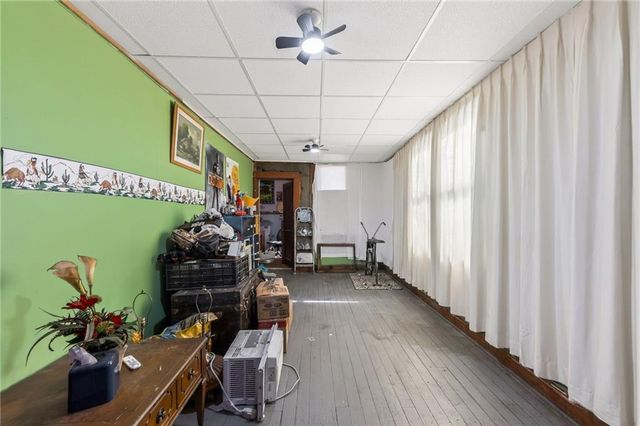 212 S 17th Street, St Joseph, MO 64501