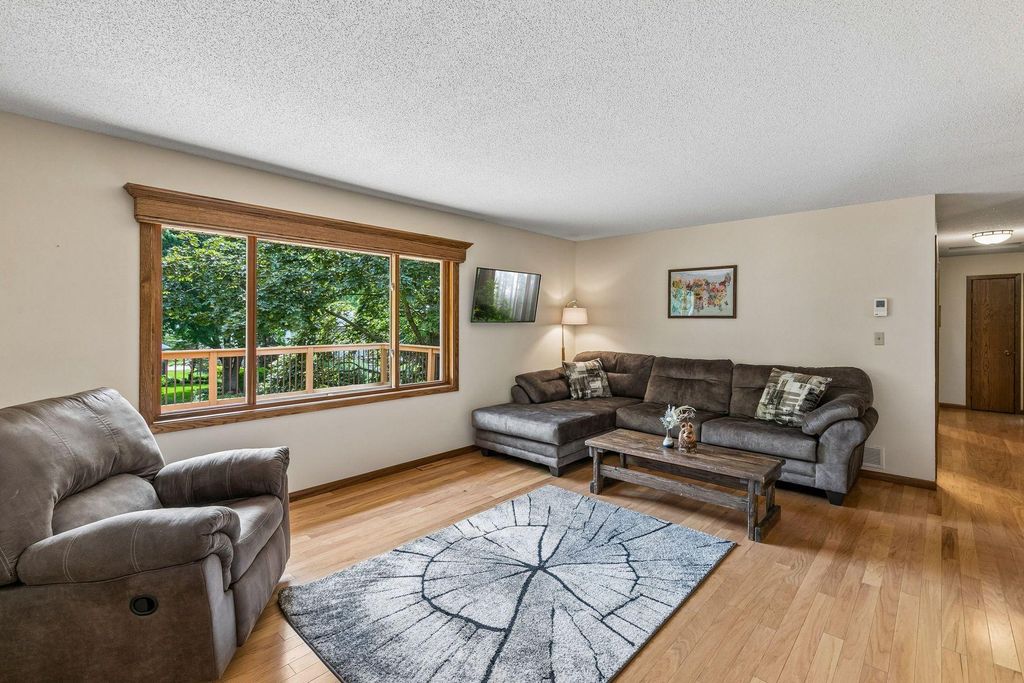 12725 Ethelton Way, Apple Valley, MN 55124 — photo 4